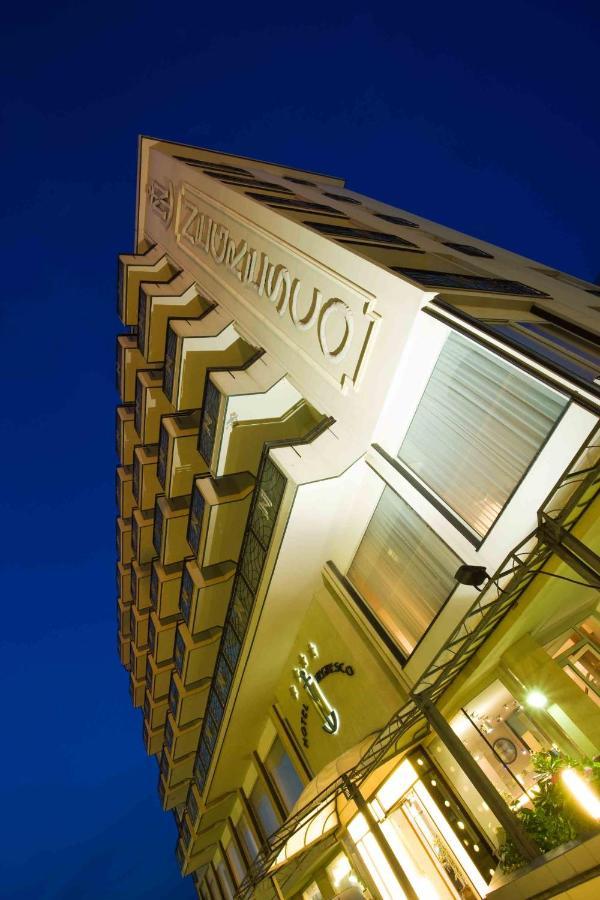 Hotel Negresco Cattolica Esterno foto